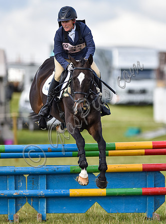 Zara Tindall riding Castle Black