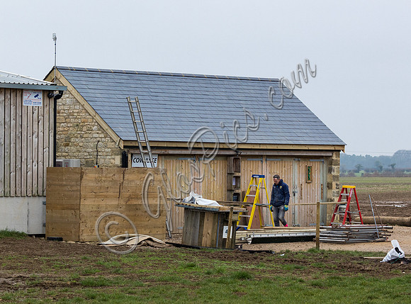 New roof on Diddly Squat Farm shop